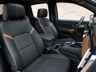 Interior View of the Front Row Seats in the GMC Canyon Mid-Size Truck